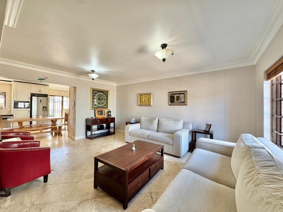 4 Bedroom Property for Sale in Zonnebloem Western Cape